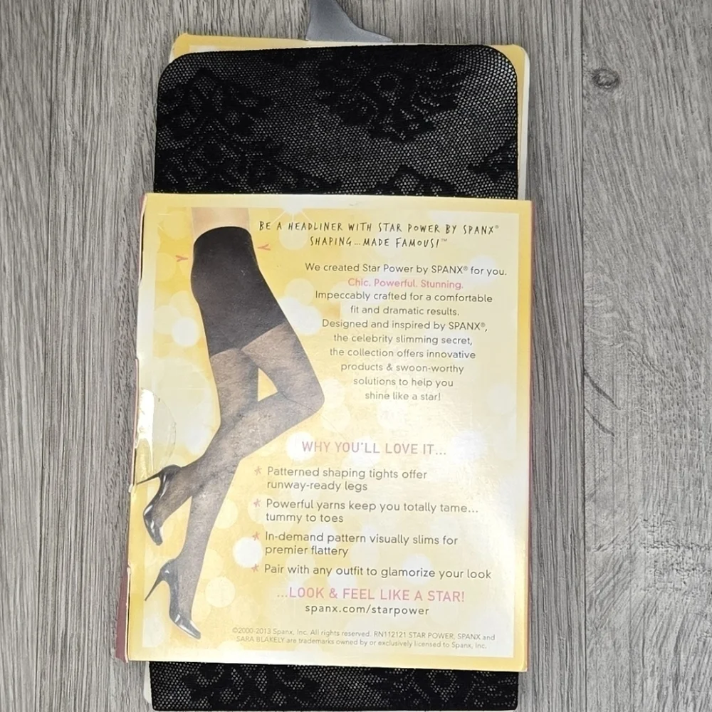 Spanx Star Power Center-Stage Patterned Shaping Tights Medallion Size B New